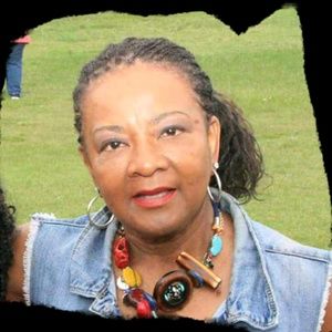 Meet your Posher, Mia